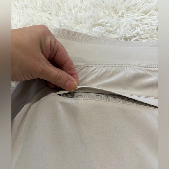 Athleta Brooklyn Heights High Rise Skort - Size 12 - Abalone Ivory - Picture 7 of 10
